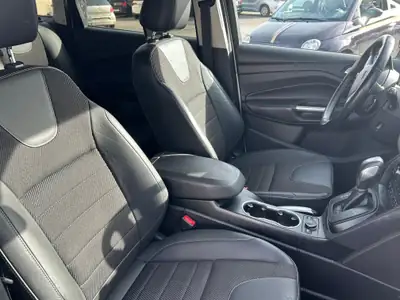Ford Kuga 1.6 SCTi Titanium S 4WD — SUV robuste, 93 500 km, traction intégrale — Thumbnail 9