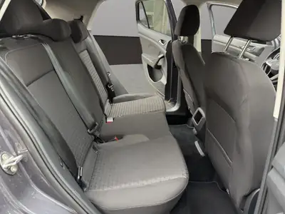 VW T-Cross 1.0 TSI Life DSG — SUV citadin fiable, sans accident, prêt à l'emploi — Miniature 18