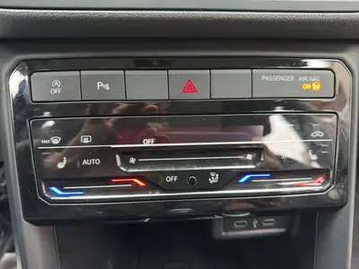 VW T-Cross 1.0 TSI Life DSG — SUV citadin fiable, sans accident, prêt à l'emploi — Miniature 16