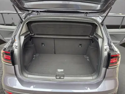 VW T-Cross 1.0 TSI Life DSG — SUV citadin fiable, sans accident, prêt à l'emploi — Miniature 19