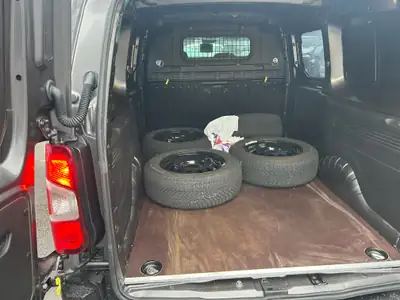 Citroën Berlingo Van 1.5 Blue HDi 130 — Utilitaire fiable, 19'000 km seulement — Detail