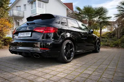 Audi RS3 Sportback — Berline sportive 480 ch, tuning APR Performance, historique sans accident — arrière