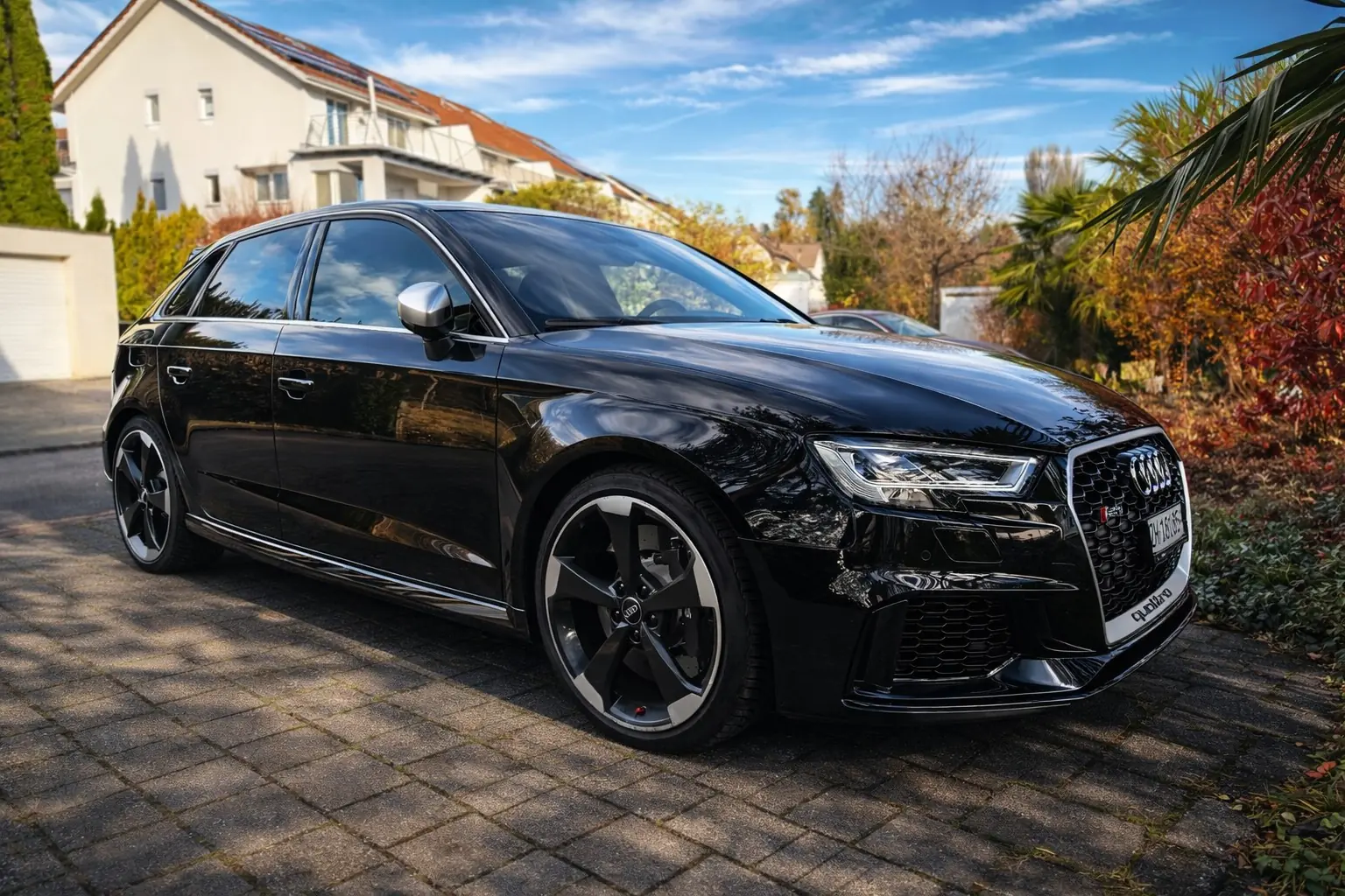 Audi RS3 Sportback — Berline sportive 480 ch, tuning APR Performance, historique sans accident — vue extérieure