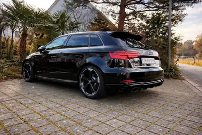 Audi RS3 Sportback — Berline sportive 480 ch, tuning APR Performance, historique sans accident — intérieur