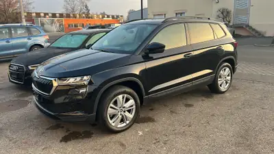 Skoda Karoq 2.0 TDI 150 ch 4x4 — SUV polyvalent, 20 500 km seulement — exterior view