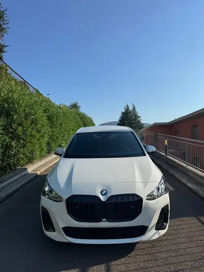 BMW 218 Active Tourer M Sport — Monospace diesel efficace, garantie constructeur en cours — Außenansicht