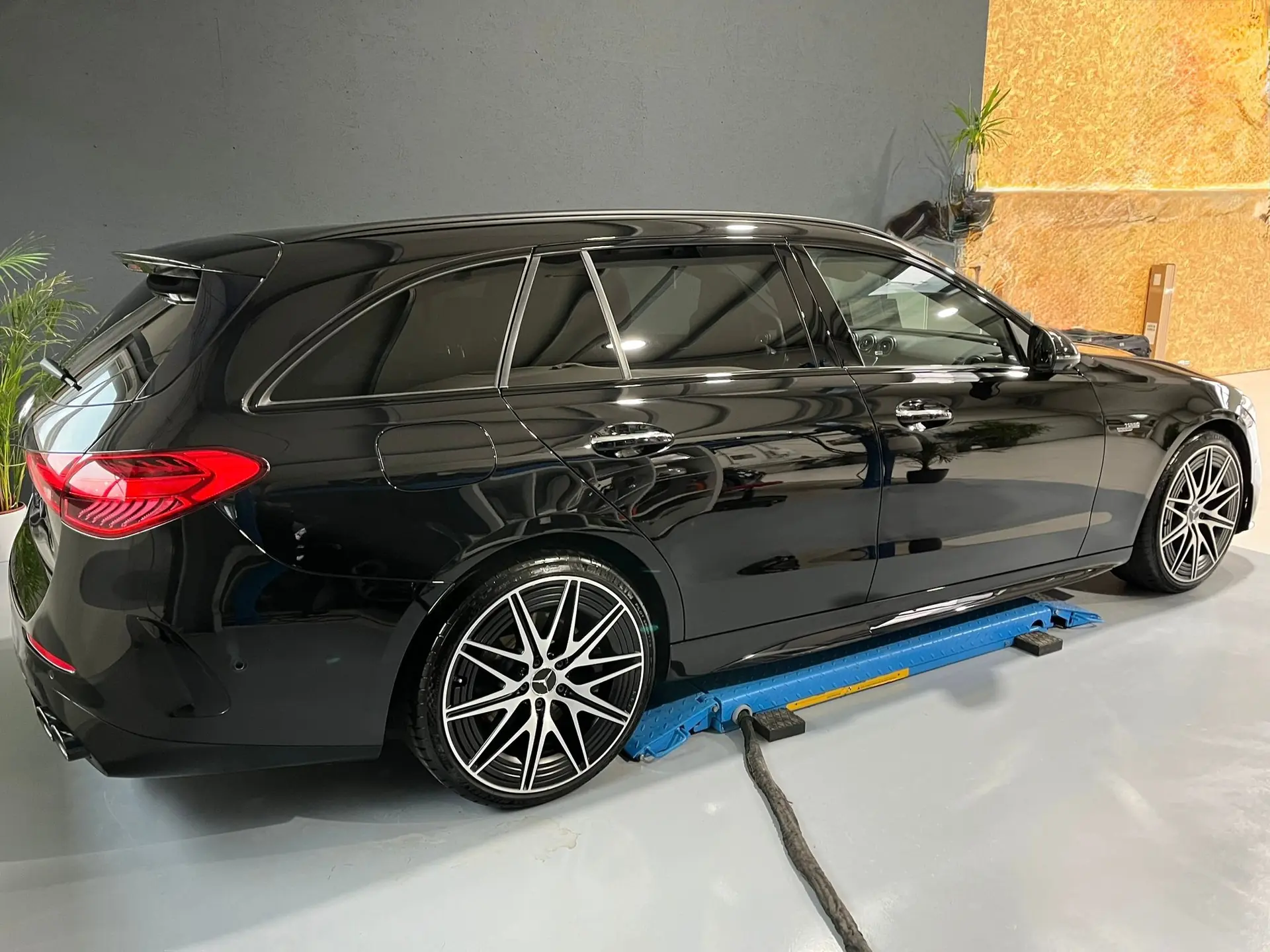 Mercedes-Benz C 43 Amg 2023 occasion Neuhausen — 3
