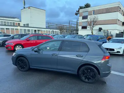 VW Golf 1.5 e-TSI 130 ch — Hybride léger, 77'000 km, garantie 2 ans — Heckansicht