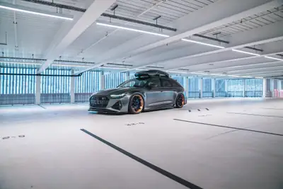 Audi RS6 Avant C8 Performance 2024 — 630 ch, finition exclusive, 6000 km seulement — vista esterna