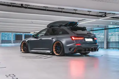 Audi RS6 Avant C8 Performance 2024 — 630 ch, finition exclusive, 6000 km seulement — vista posteriore
