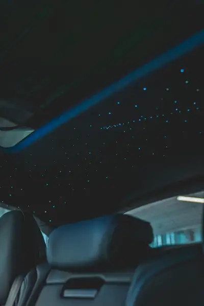 Audi RS6 Avant C8 Performance 2024 — 630 ch, finition exclusive, 6000 km seulement — Miniatura 11