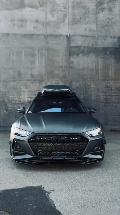 Audi RS6 Avant C8 Performance 2024 — 630 ch, finition exclusive, 6000 km seulement — Miniatura 13