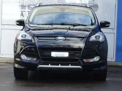 Ford Kuga 2.0 TDCi Titanium S 4WD — SUV diesel robuste, 4x4 authentique et économe — Heckansicht