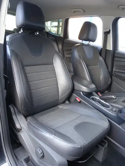 Ford Kuga 2.0 TDCi Titanium S 4WD — SUV diesel robuste, 4x4 authentique et économe — Miniatur 10