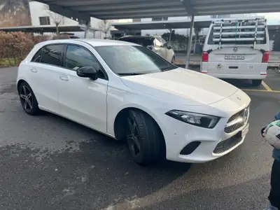 Mercedes-Benz A 180 Edition — Compacte premium affûtée, 90'000 km seulement — Seitenansicht
