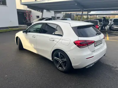 Mercedes-Benz A 180 Edition — Compacte premium affûtée, 90'000 km seulement — Innenraum
