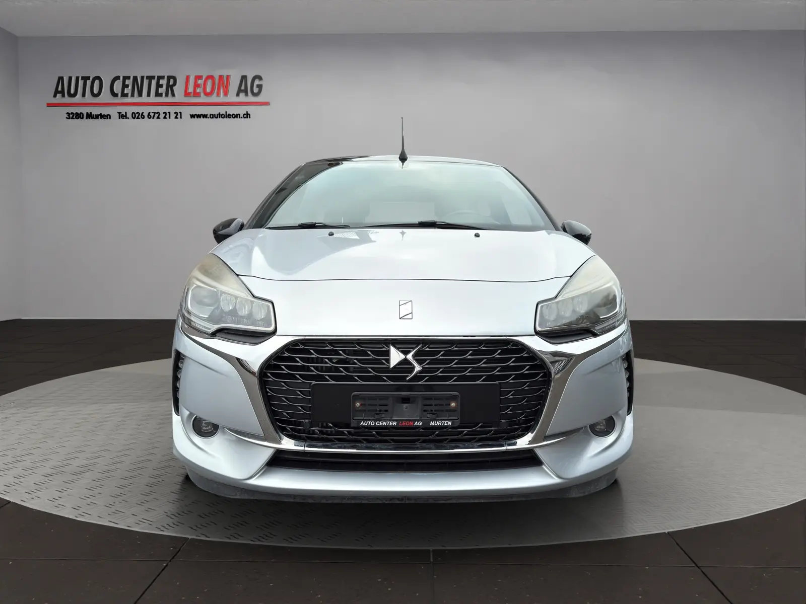 DS3 Cabrio 1.2 PureTech SO Chic — Cabriolet élégant, toit panoramique, entretien récent