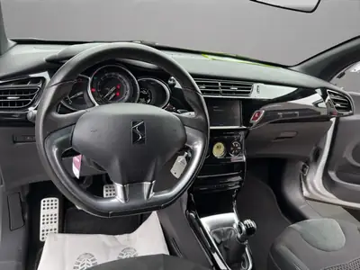 DS3 Cabrio 1.2 PureTech SO Chic — Cabriolet élégant, toit panoramique, entretien récent — Thumbnail 14