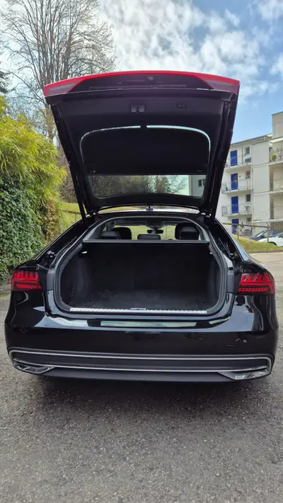 Audi A7 Sportback 55 TFSI quattro — Berline coupé premium, moteur V6 hybride, équipement maximal — Miniature 7