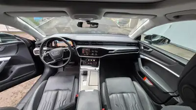 Audi A7 Sportback 55 TFSI quattro — Berline coupé premium, moteur V6 hybride, équipement maximal — Miniature 12