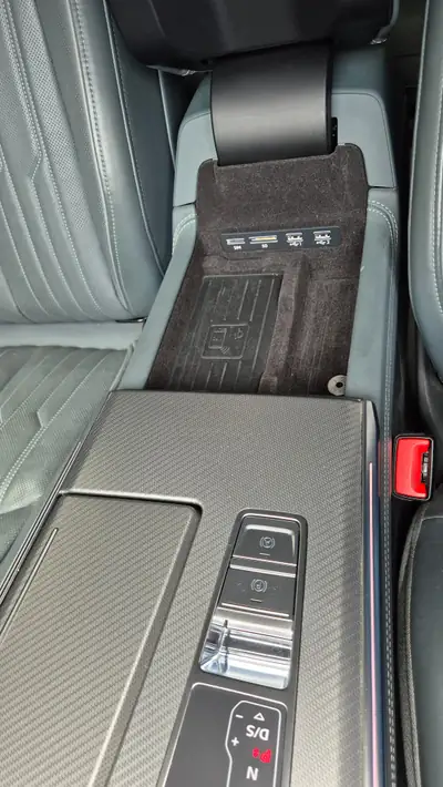 Audi A7 Sportback 55 TFSI quattro — Berline coupé premium, moteur V6 hybride, équipement maximal — Miniature 18