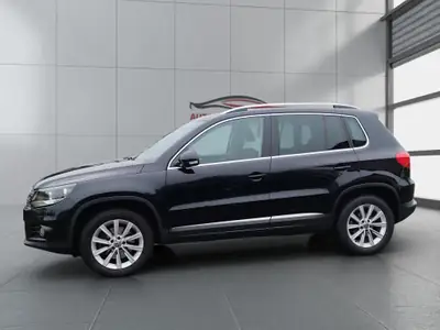 VW Tiguan 2.0 TDI BlueMotion — SUV robuste, transmission intégrale, entretien exemplaire — interior