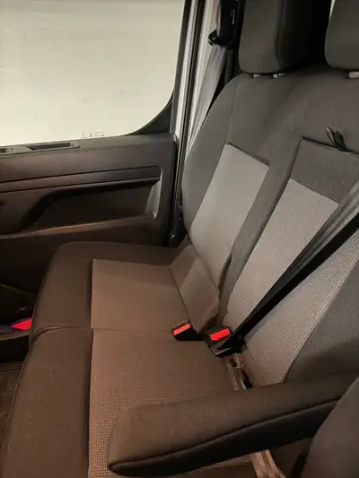 Fiat Scudo 1.5 MJ L2 Business — Utilitaire diesel fiable, 5600 km seulement — Miniatura 12