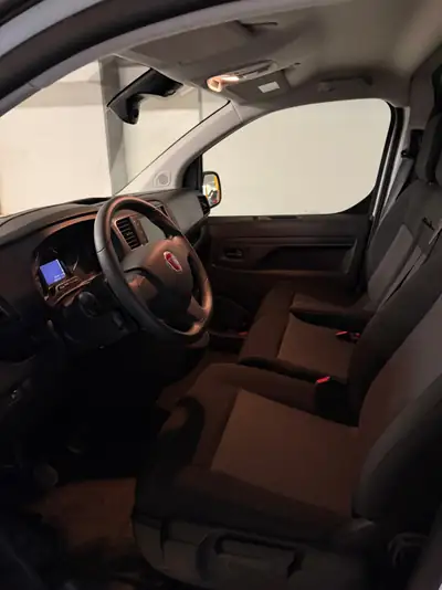 Fiat Scudo 1.5 MJ L2 Business — Utilitaire diesel fiable, 5600 km seulement — Miniatura 15