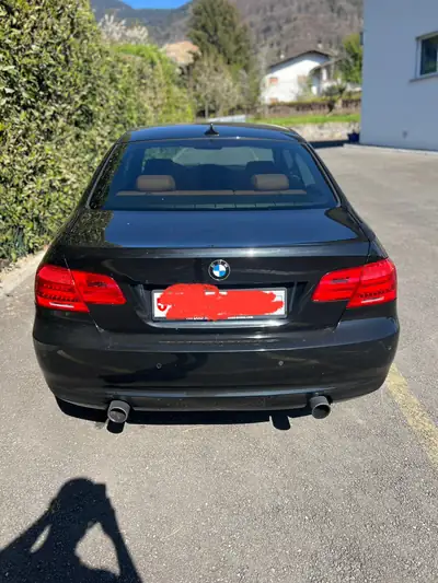 BMW 335i xDrive Coupé — Performance allemande, traction intégrale, 180 000 km — Innenraum