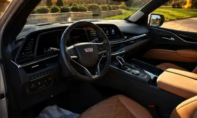 Cadillac Escalade Premium Luxury 2021 — SUV prestige américain, 27000 km seulement — intérieur
