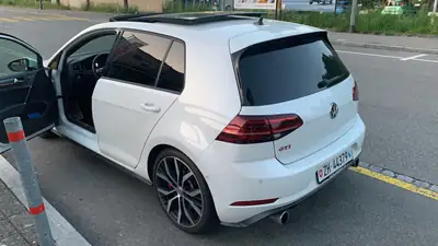 VW Golf 2.0 TSI GTI Performance DSG — Sportive authentique, état impeccable — côté