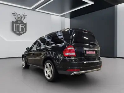 Mercedes-Benz GL 500 4Matic — SUV 7 places, 388 ch et prestige allemand — détail
