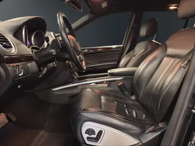 Mercedes-Benz GL 500 4Matic — SUV 7 places, 388 ch et prestige allemand — Miniature 9