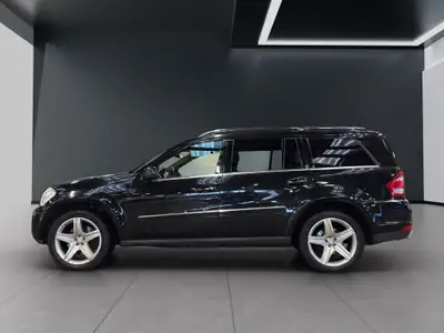 Mercedes-Benz GL 500 4Matic — SUV 7 places, 388 ch et prestige allemand — Miniature 7