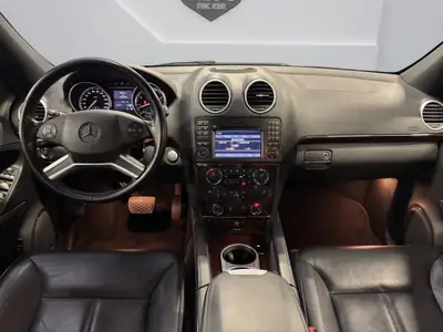 Mercedes-Benz GL 500 4Matic — SUV 7 places, 388 ch et prestige allemand — Miniature 13