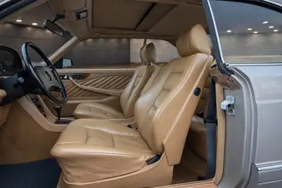 Mercedes-Benz 500 SEC — Coupé V8 classique, moteur légendaire, entretien complet — Miniatur 11