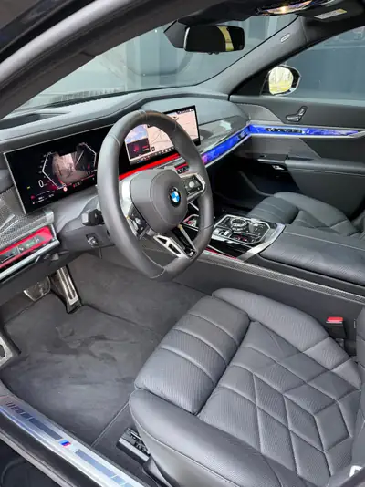 BMW 740d xDrive 48V M Sport Pro — Diesel hybride 286 ch, full équipement, très peu roulé — Thumbnail 8