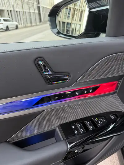 BMW 740d xDrive 48V M Sport Pro — Diesel hybride 286 ch, full équipement, très peu roulé — Thumbnail 11
