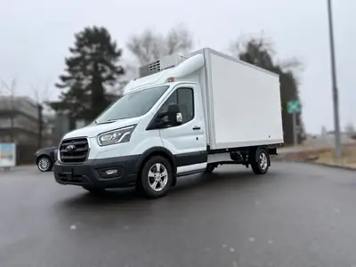 Ford Transit 2021 — Camion frigorifique 2 zones, 35'000 km, diesel automatique — Seitenansicht