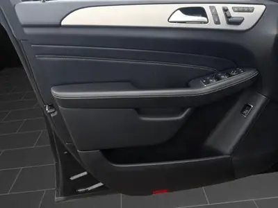 Mercedes-Benz ML 500 Executive AMG — SUV premium 408 ch, frais révision à jour — Miniature 14