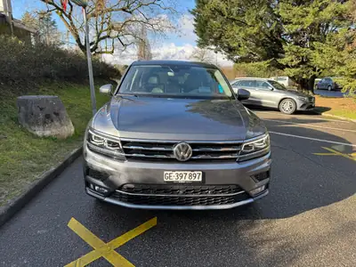 VW Tiguan Allspace 2.0 TSI Highline 4Motion — 7 places, tout-terrain, entretien à jour — côté