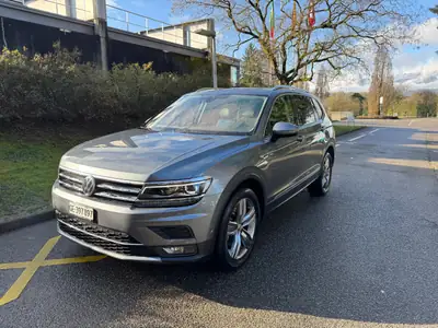 VW Tiguan Allspace 2.0 TSI Highline 4Motion — 7 places, tout-terrain, entretien à jour — vue extérieure
