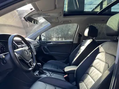 VW Tiguan Allspace 2.0 TSI Highline 4Motion — 7 places, tout-terrain, entretien à jour — Miniature 8