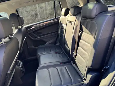 VW Tiguan Allspace 2.0 TSI Highline 4Motion — 7 places, tout-terrain, entretien à jour — Miniature 15