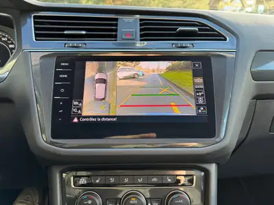 VW Tiguan Allspace 2.0 TSI Highline 4Motion — 7 places, tout-terrain, entretien à jour — Miniature 19
