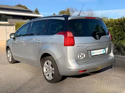Peugeot 5008 1.6 16V Turbo — 7 places, boîte automatique, sans sinistre — dashboard
