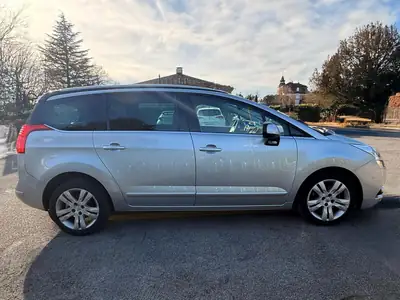Peugeot 5008 1.6 16V Turbo — 7 places, boîte automatique, sans sinistre — Thumbnail 8