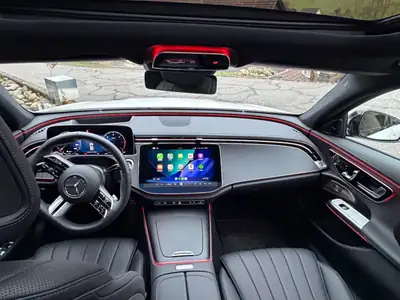 Mercedes-Benz E 220 d 4Matic — Break premium 2025, 23'000 km, garantie constructeur — Armaturenbrett
