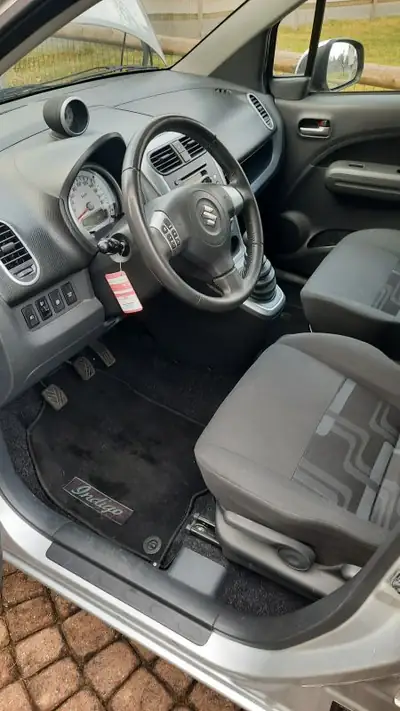 Suzuki Splash 1.2i 16V GL — Citadine compacte, économique et fiable — vista posteriore