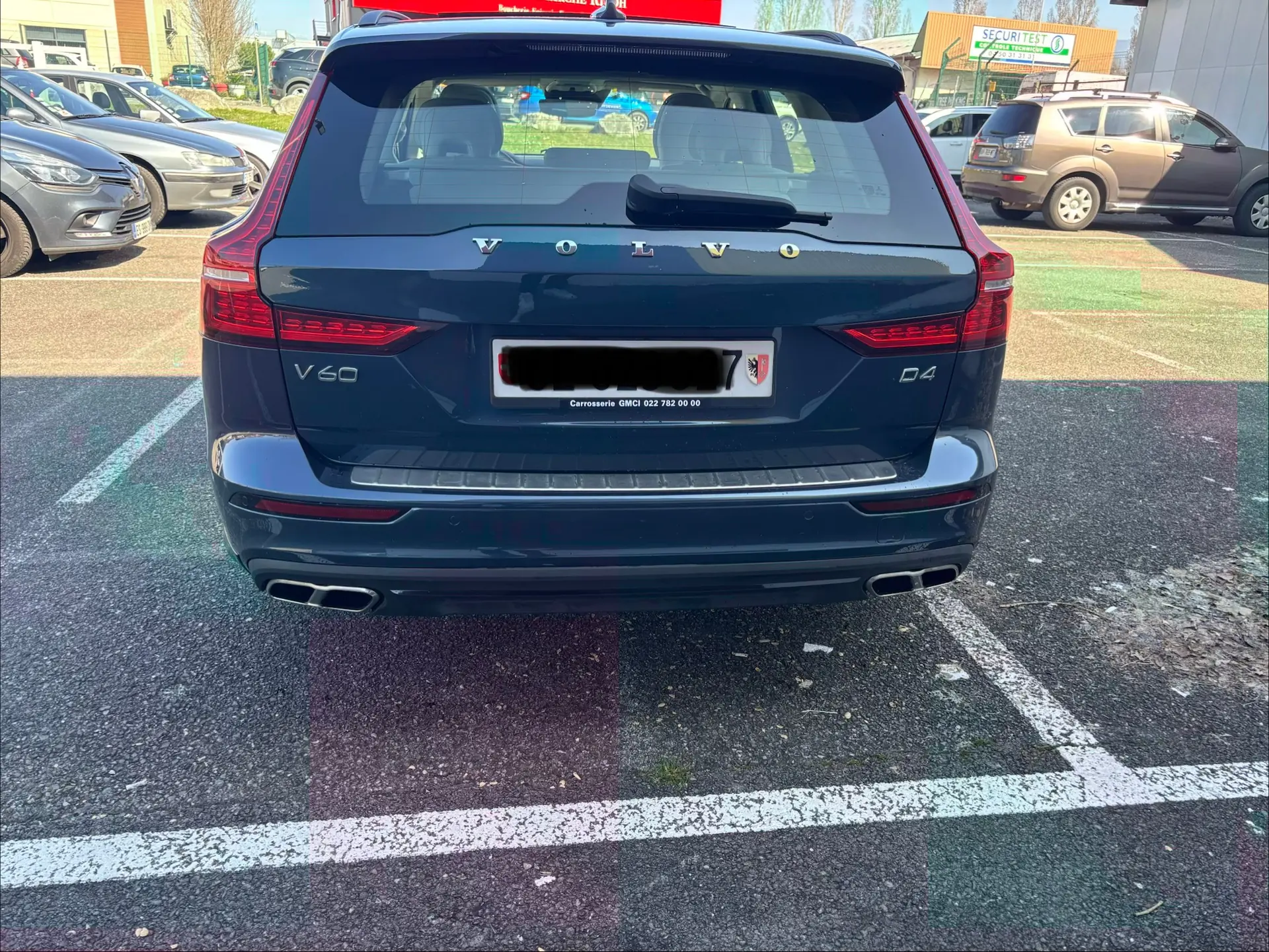 Volvo V60 2019 occasion Thônex — 4